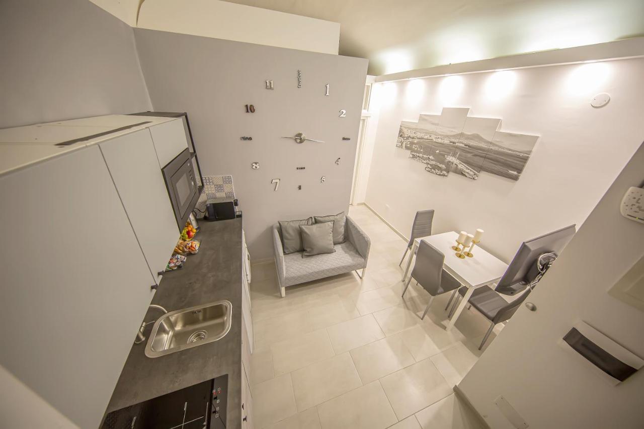 Olina Apartments N.6 Наполи Екстериор снимка